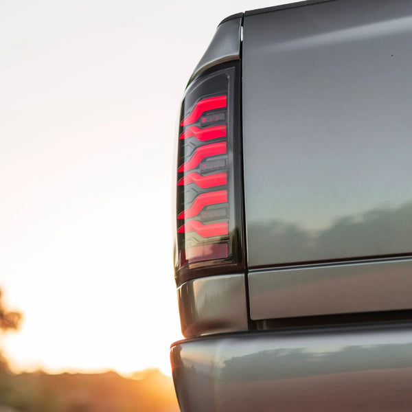 02-06 Dodge Ram 1500/03-06 Dodge Ram 2500/3500 Truck LUXX-Series LED Tail Lights Alpha-Black - 0