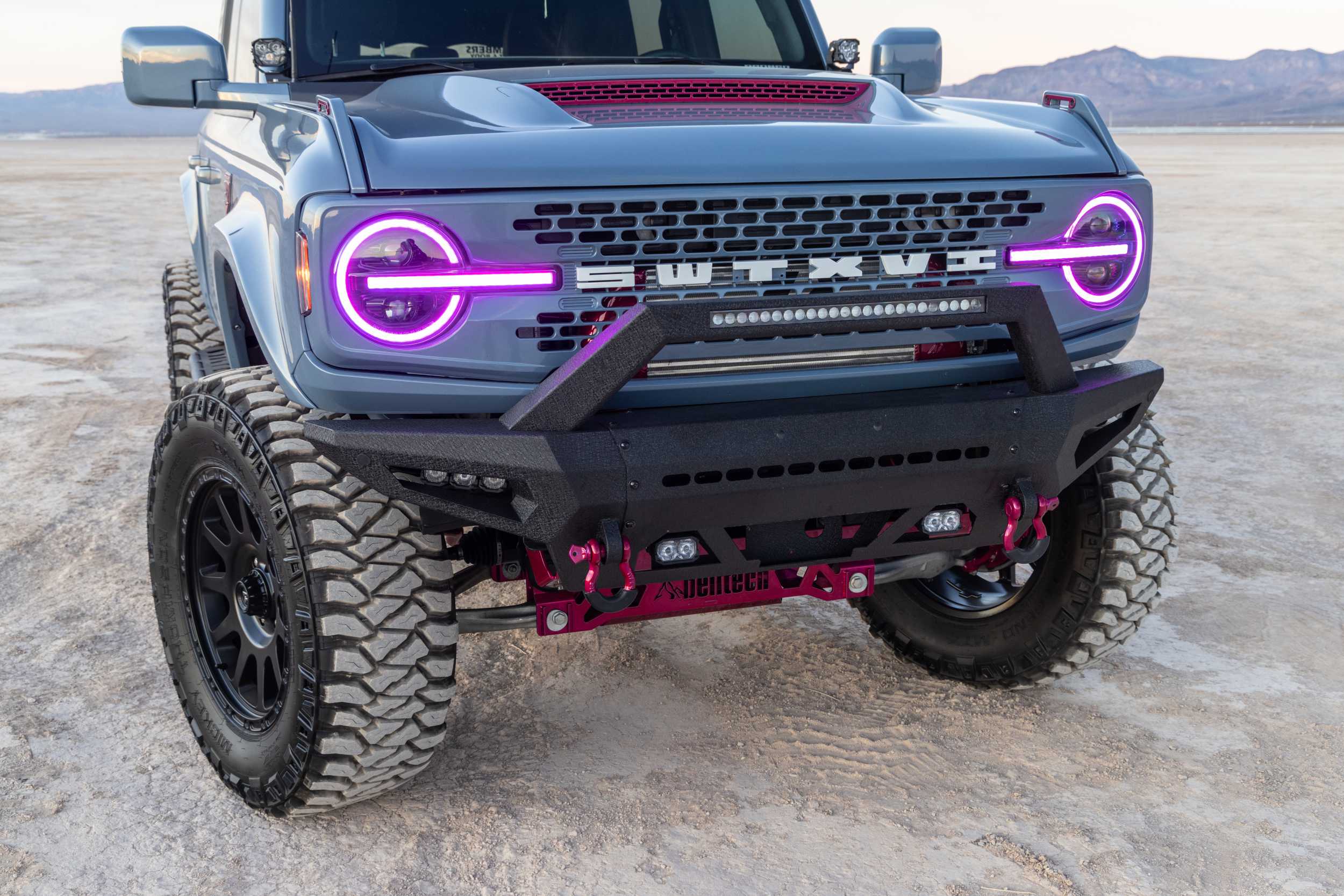 XRGB LED Headlights: Ford Bronco (21+ / RGB / Set) - 0