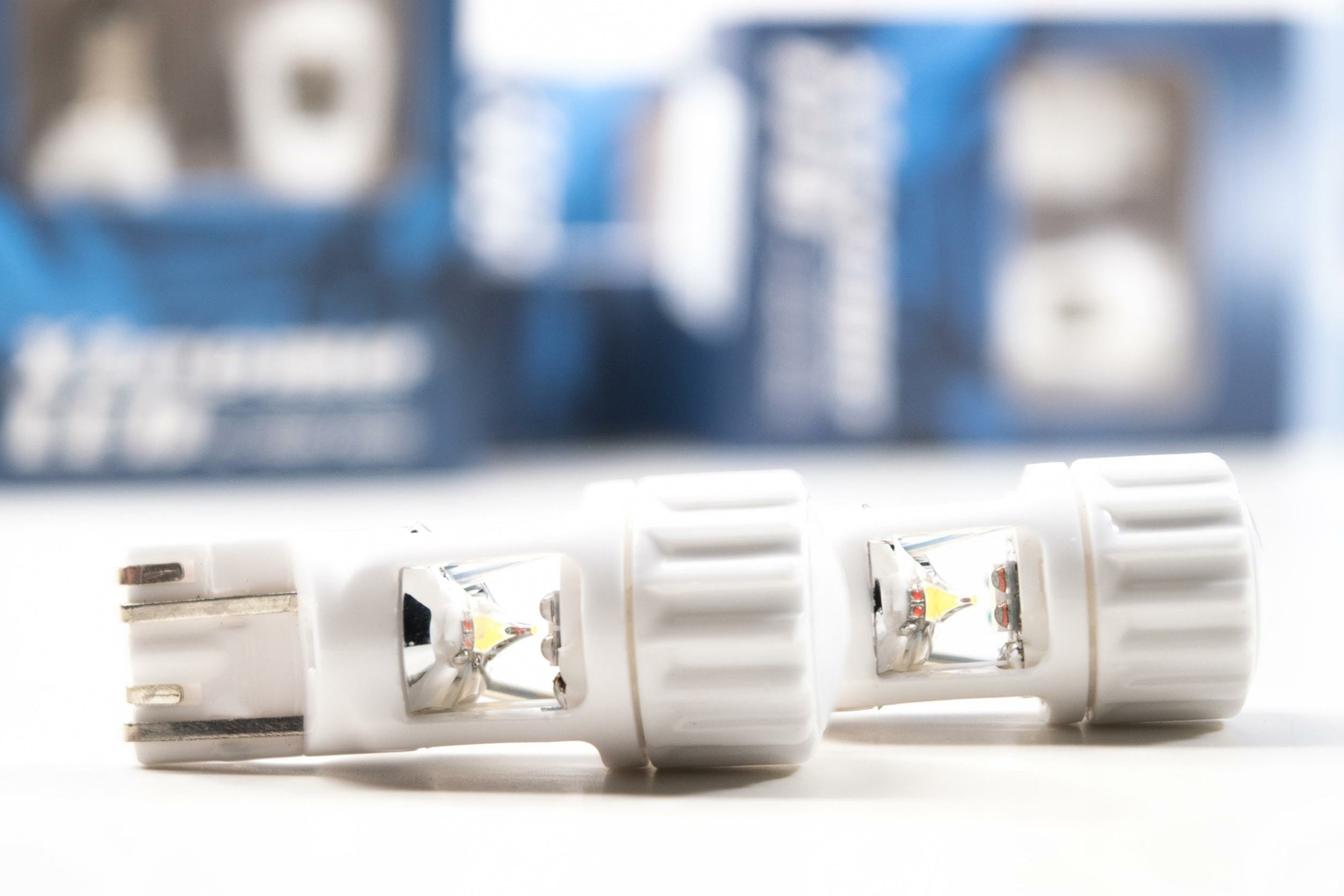 7443: XTR C-Series LED (White/Amber) (Set)