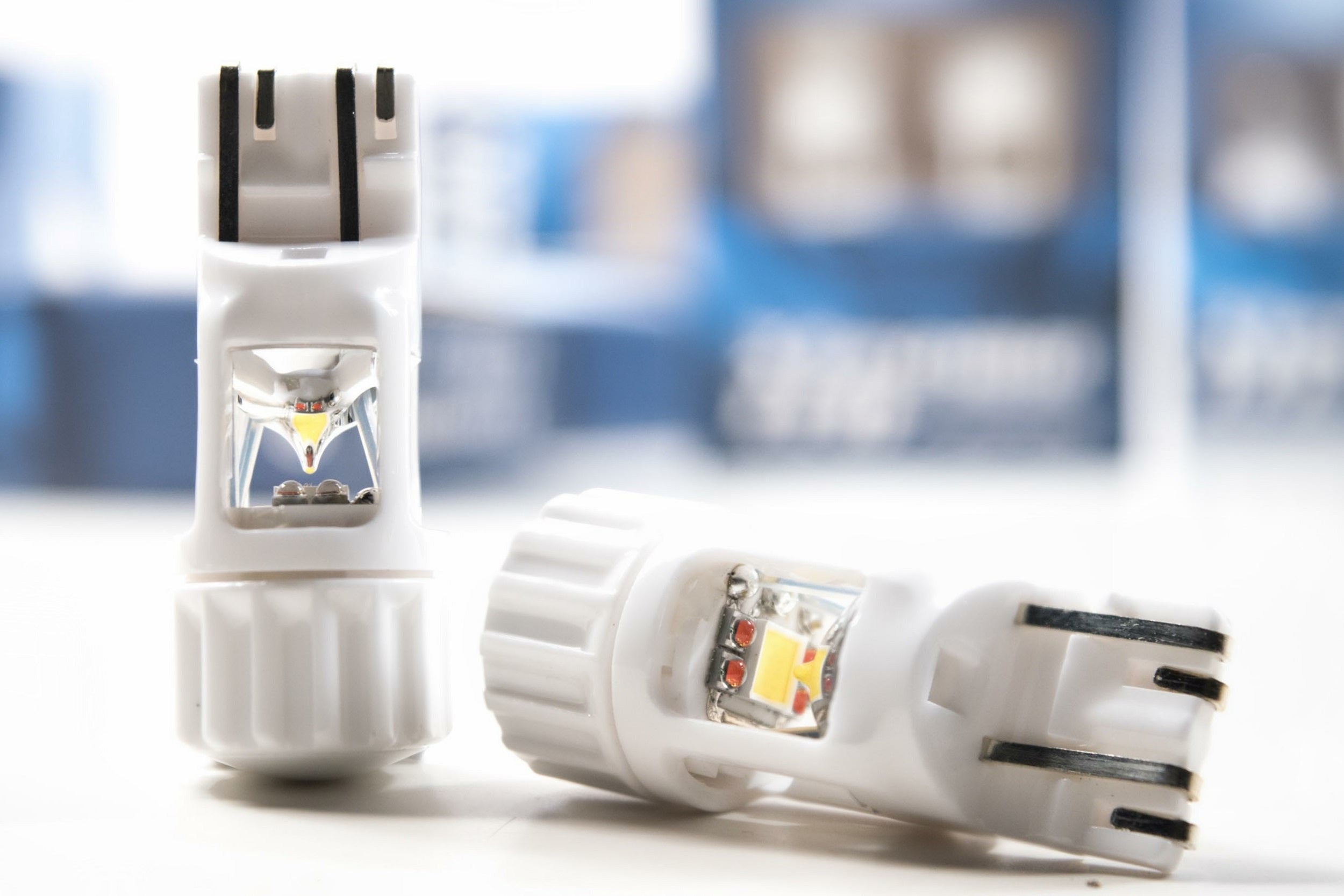 7443: XTR C-Series LED (White/Amber) (Set) - 0